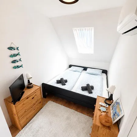 Pinty Paradise Vendeghaz Apartmán Balatonalmádi